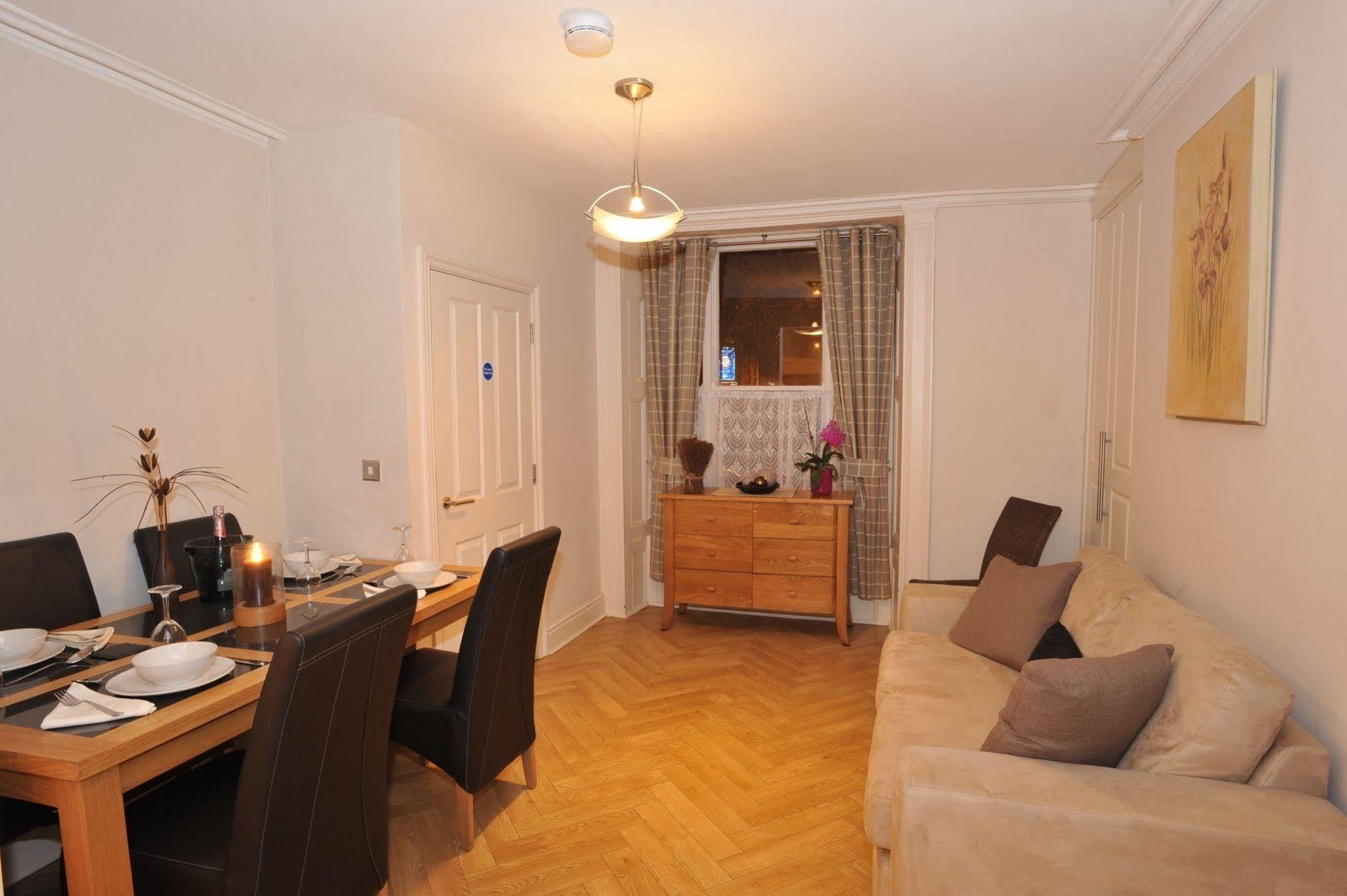 Chester Apartments מראה חיצוני תמונה